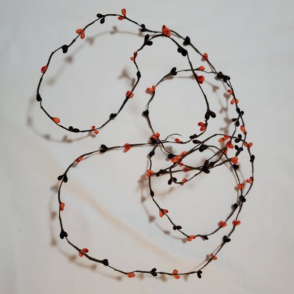 Fall / Autumn Orange / Burgundy / Red Pip Berry Garland 9 Feet – Home Décor - Picture 3 of 3